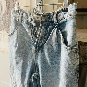 Washed blue mother jeans